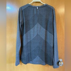 Danskin long sleeve athletic top